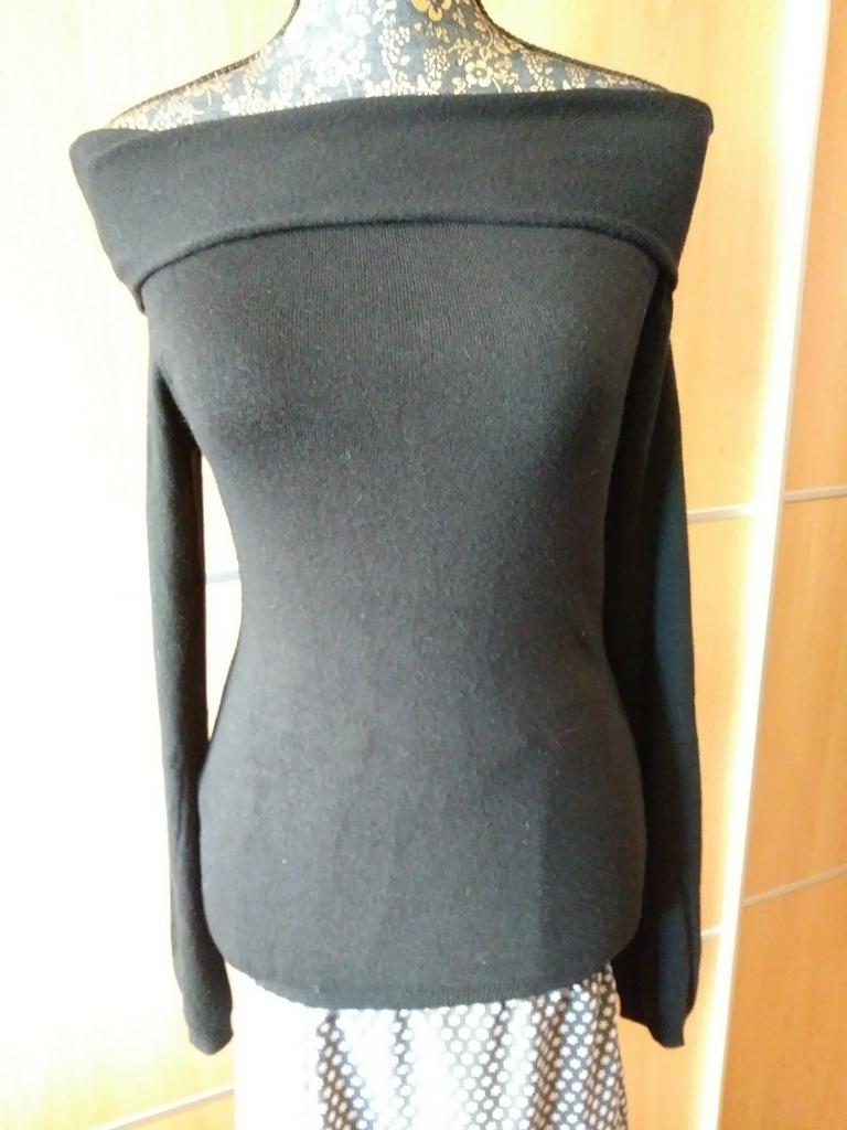 Pull en laine noir taille 36/38, Enlèvement, Comme neuf, Noir