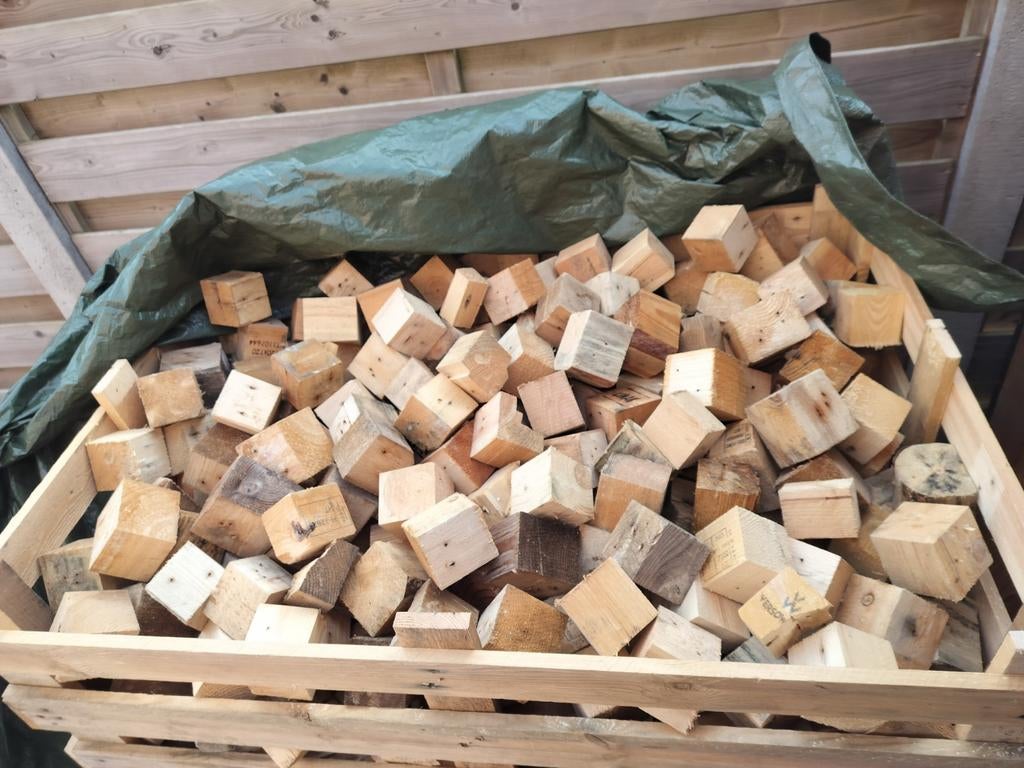 Stookhout in blok vorm geen geperste blokken bij, Enlèvement