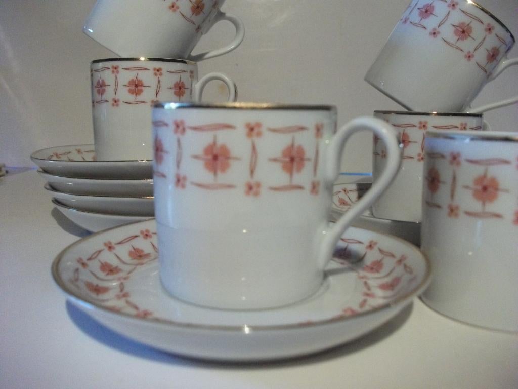 Bavaria 6 mokka kopjes wit met gouden randje, Huis en Inrichting, Keuken | Servies, Zo goed als nieuw, Ophalen