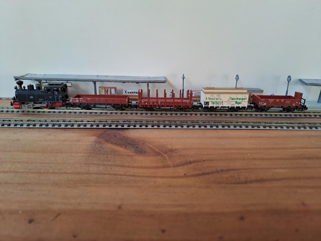 Fleischmann piccolo 7000 + 4 goederenwagonnen, Ophalen of Verzenden, Fleischmann