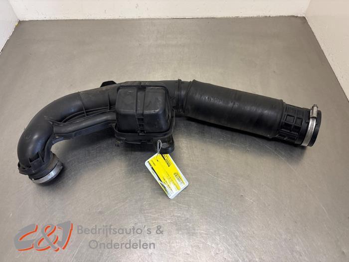 Aanzuigslang Lucht van een Nissan NV300, Gebruikt, -, -, Ophalen of Verzenden