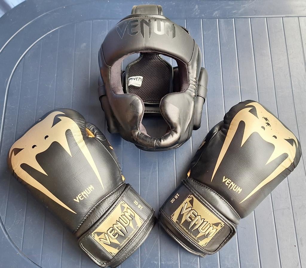 Gants et casque de boxe Venum, Enlèvement, Casque de boxe
