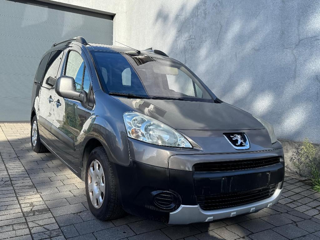 PEUGEOT PARTNER 1.6 DIESEL 2009 105000 KM TPMR PMR INVALIDE, 4 cilinders, 1600 cc, Bedrijf, Grijs