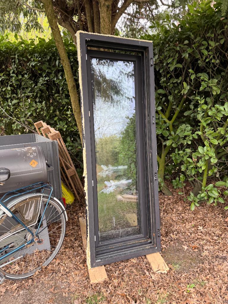 2x afbraak PVC kiepraam 2000x700mm zwart, Doe-het-zelf en Bouw, Ophalen