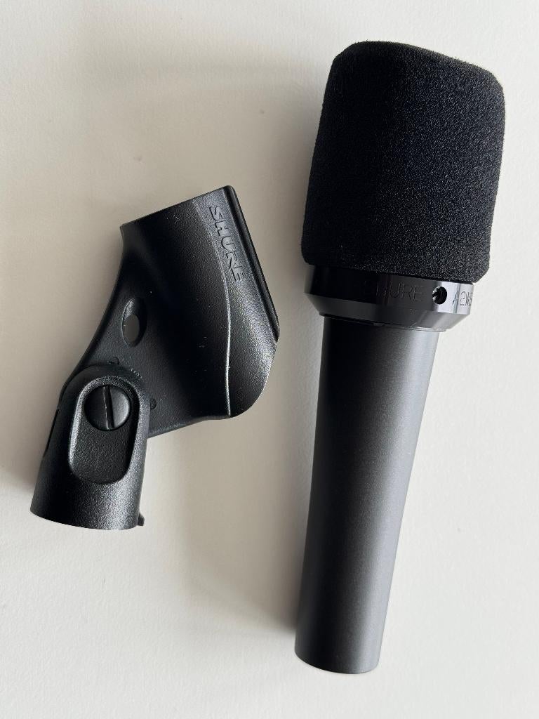 Shure SM57 + A2WS + pince + housse, Muziek en Instrumenten, Microfoons, Ophalen, Gebruikt, Studiomicrofoon