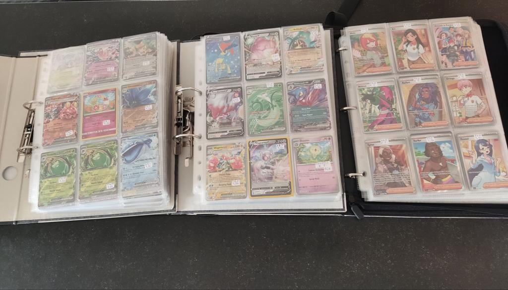 Opkoper gezocht‼️3mappen Hits pokemon, Enlèvement