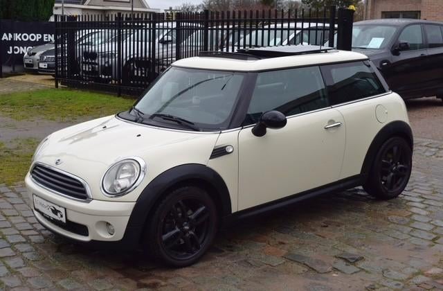 Mini Cooper 1.4i/Airco/Pano/HISTORY/GARANTIE, Auto's, Mini, Voorwielaandrijving, 4 zetels, Stof, Zwart
