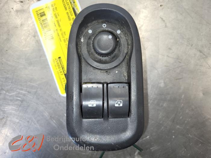 Commutateur vitre électrique d'un Nissan NV400, Autos : Pièces & Accessoires, -, 3 mois de garantie, Utilisé, -