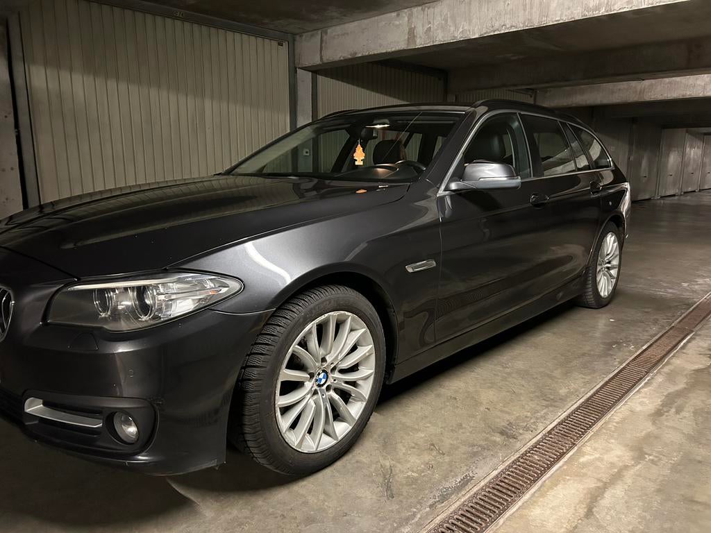 2015 525d Euro-6b Xenon 292.000km, Auto's, 4 deurs, Achterwielaandrijving, 4 cilinders, Zwart