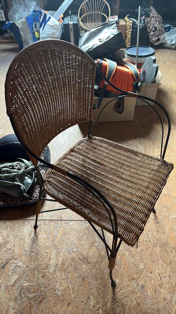 Stoel riet / gietijzer, Enlèvement, Comme neuf
