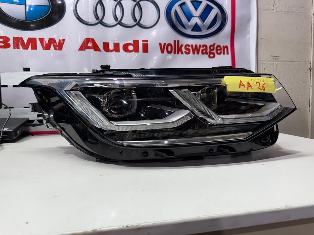 Volkswagen Tiguan Koplamp, Gebruikt, -, -, Ophalen of Verzenden