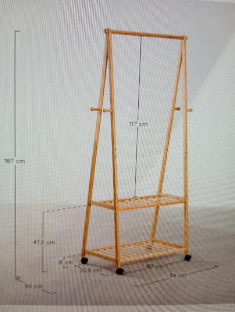 Porte manteau bambou, Enlèvement