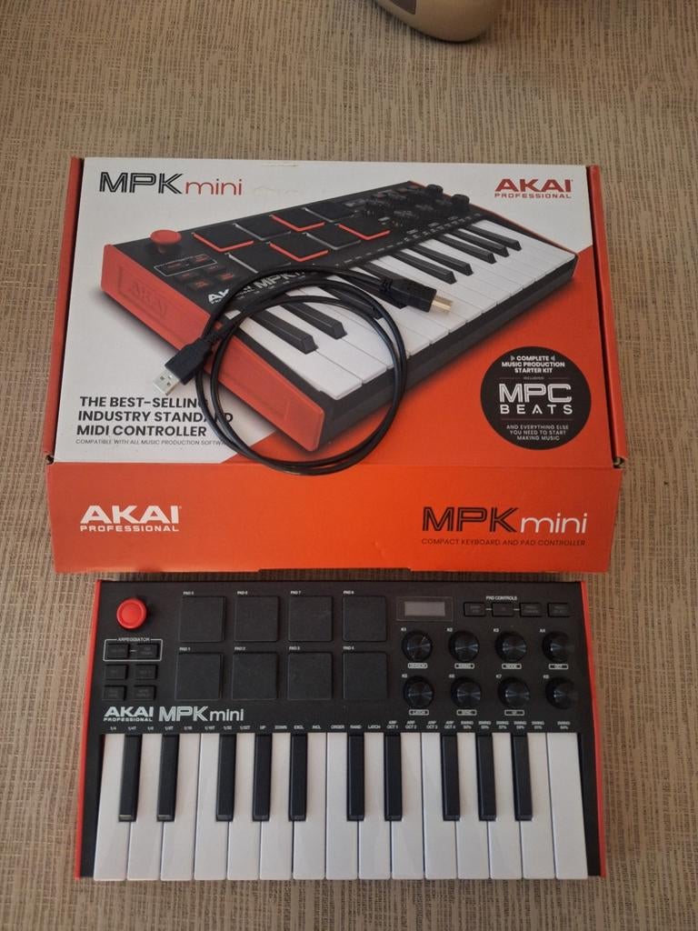 Piano akai mpk mini, Muziek en Instrumenten