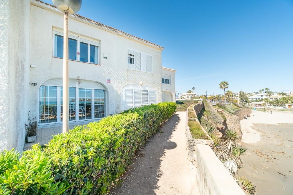 Huis op de eerste lijn van zee Playa Flamenca Orihuela Costa, Immo, Buitenland, Orihuela Costa, Spanje, Woonhuis, 2 kamers