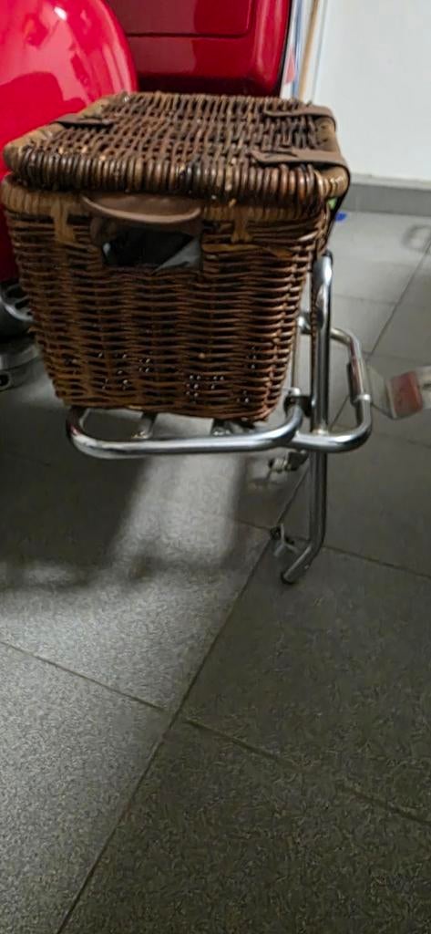 Achterste bagagerek voor een vespa px /lml, Ophalen of Verzenden