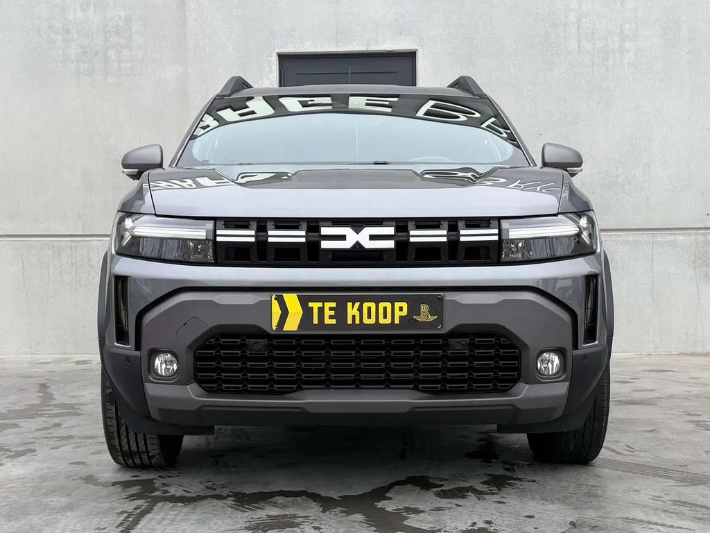 Dacia Duster 1.6 Hybride*360°Camera*Carplay*Trekhaak*ACC*LE, Auto's, Automaat, Gebruikt, Zwart, 4 cilinders