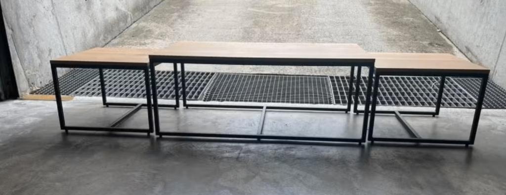 Salontafel uit 3 delen in volle eik, Maison & Meubles, Tables | Tables de salon, Neuf, 100 à 150 cm, Moins de 50 cm, Chêne