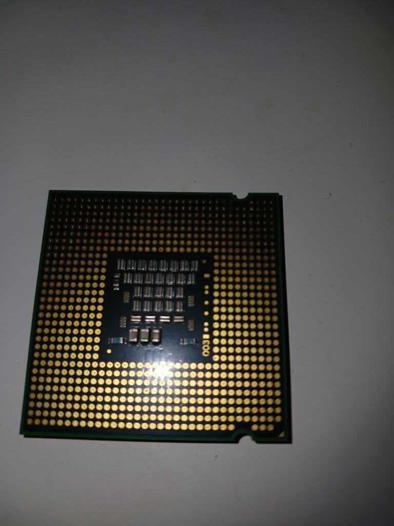 Intel core 2 duo 6300 sl9ta malay, Computers en Software, Processors, Gebruikt, Minder dan 2 Ghz, Ophalen of Verzenden, Intel Pentium