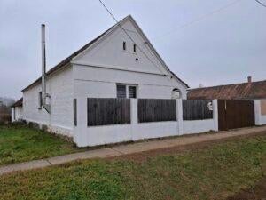 Teklafalu Huis met groot grondstuk #1535, Immo, Étranger, Europe autre, Maison d'habitation, Village