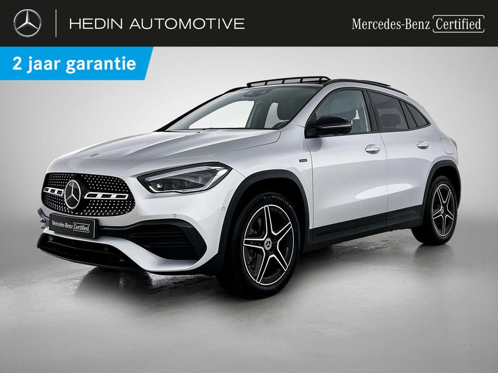 Mercedes-Benz GLA-klasse 250 e AMG Line | Panoramisch Dak |, Auto's, Stof, Zwart, 4 cilinders, 16 kWh