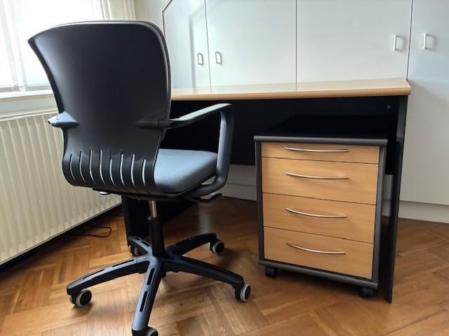 Bureau, Huis en Inrichting, Ophalen, Hout, Zo goed als nieuw, Overige merken