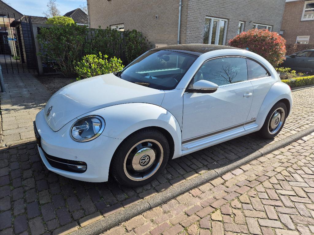 VW Beetle Cup bj 2014 met 113.000 km in zeer mooie goede st., Parkeersensor, Beetle (Kever), 4 cilinders, Leder en Stof