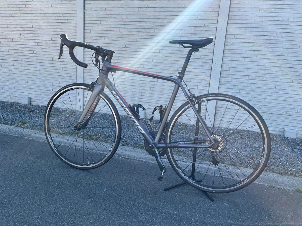 Merida Scultura 300 (2020) | 12 maand garantie, Fietsen en Brommers, 28 inch, 49 tot 53 cm, Zo goed als nieuw, 15 tot 20 versnellingen