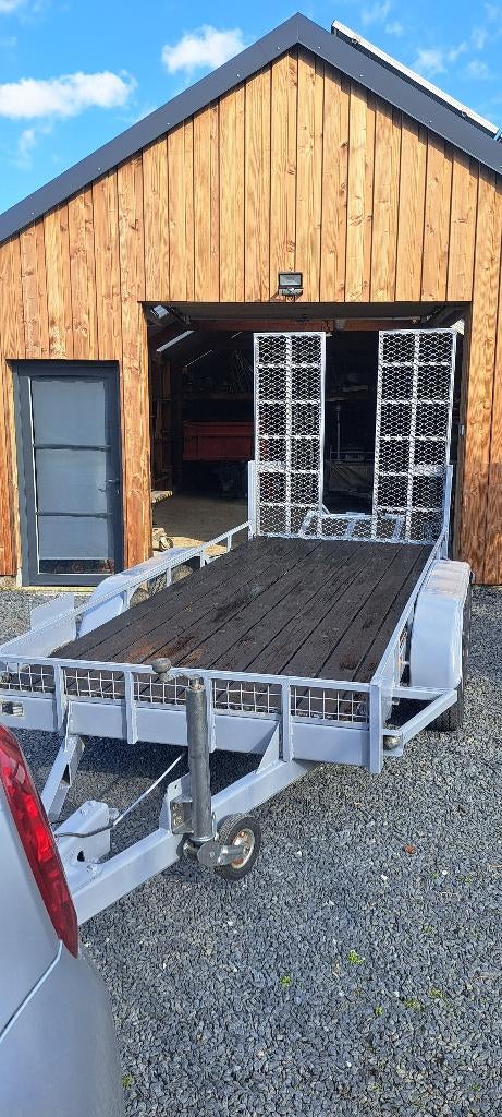 Remorque plateau, Enlèvement, Utilisé