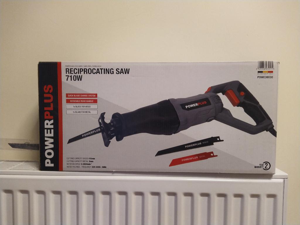 elektrische reciprozaag, Doe-het-zelf en Bouw, Gereedschap | Zaagmachines, Ophalen, 600 tot 1200 watt, Zo goed als nieuw, Powerplus
