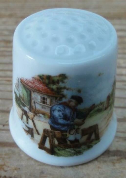 Royal Schwabap vingerhoedje met klompenmaker, Verzamelen, Vingerhoedjes, Gebruikt, -, -, Ophalen of Verzenden