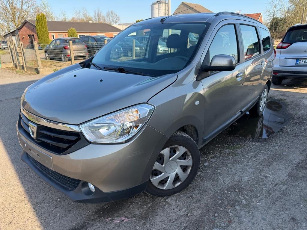 Dacia Lodgy 1200 cc benzine 5 zit, Auto's, Dacia, Voorwielaandrijving, Euro 5, 4 cilinders, Elektrische ramen