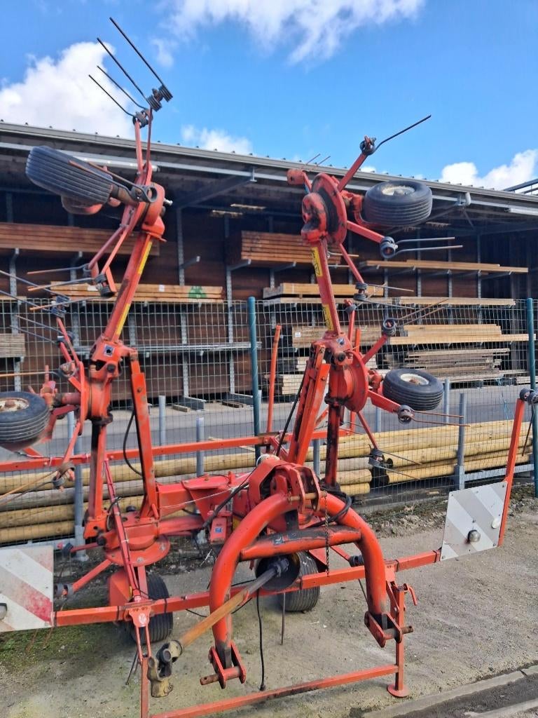 Kuhn schudder, Zakelijke goederen, Landbouw | Veevoer, Ophalen