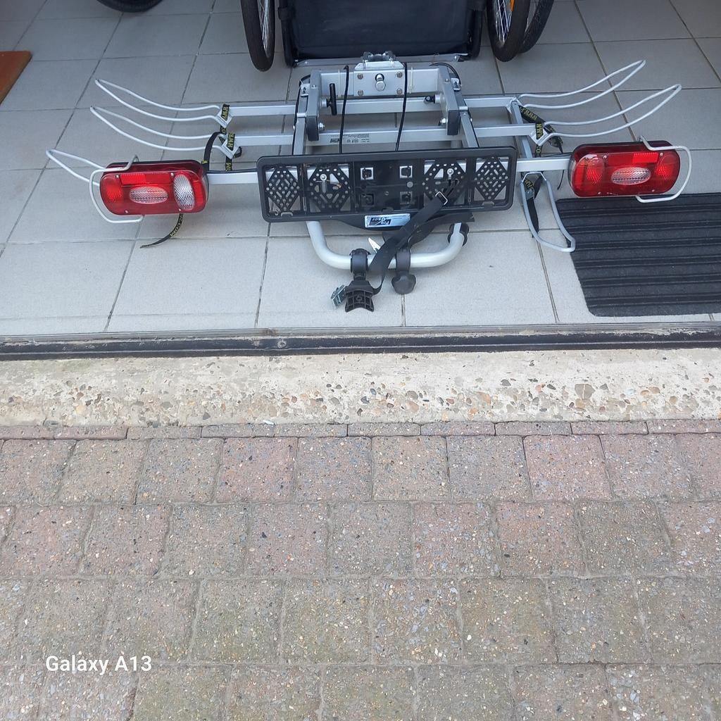 Fietsendrager, Auto diversen, Fietsendragers, Ophalen, 3 fietsen of meer, Zo goed als nieuw, Trekhaakdrager