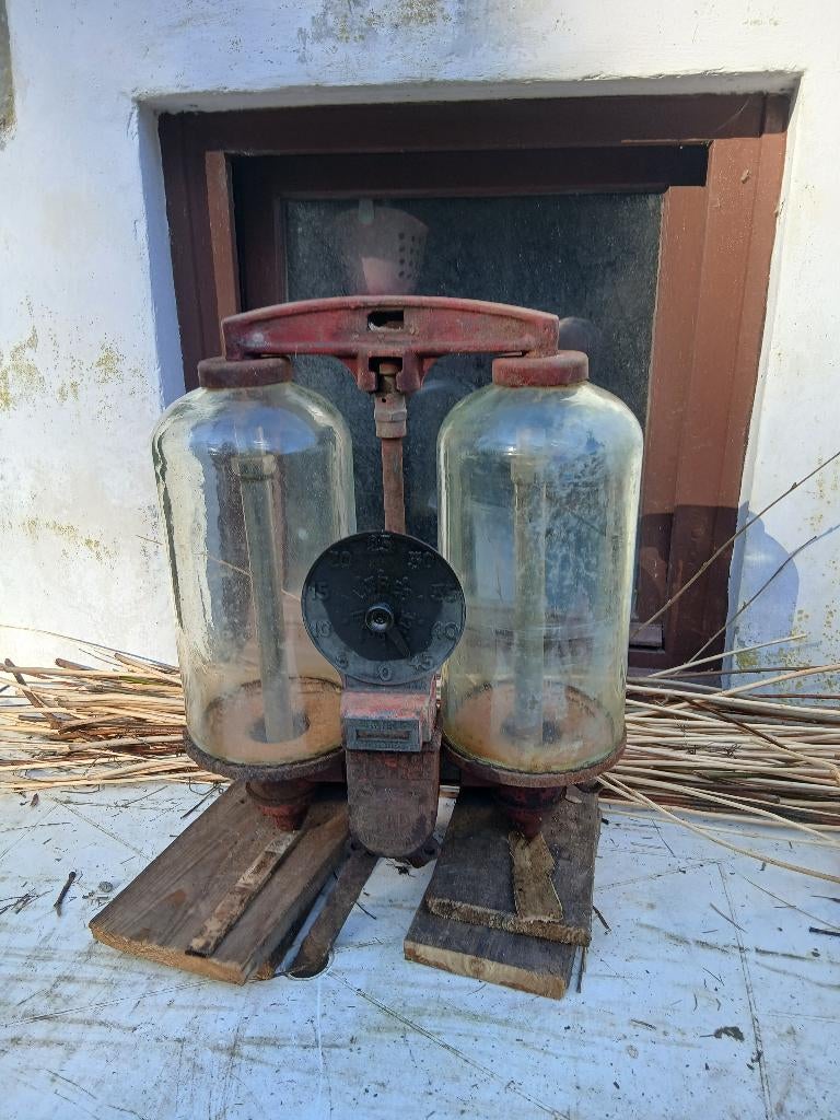 Ancienne pompe à essence, Enlèvement