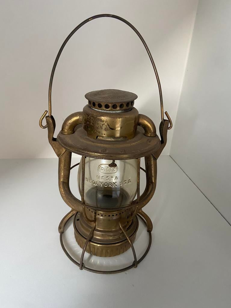 Dietz vesta new york, Antiek en Kunst, Antiek | Verlichting, Ophalen