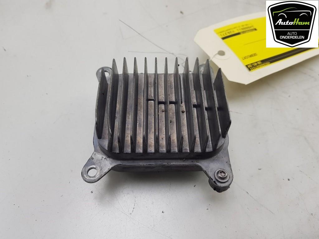 MODULE DE PHARE À DEL Tesla Model S (|153292511E|), Germany_Sales@tesla.com, Utilisé, Autres marques automobiles, Ludwig-Prandtl-Straße 27 - 29
12526  Berlin, DE