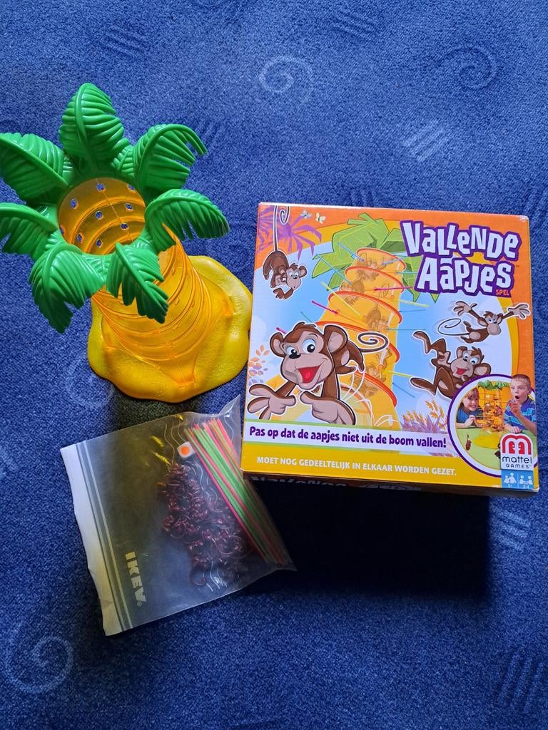 Vallende aapjes, Ophalen