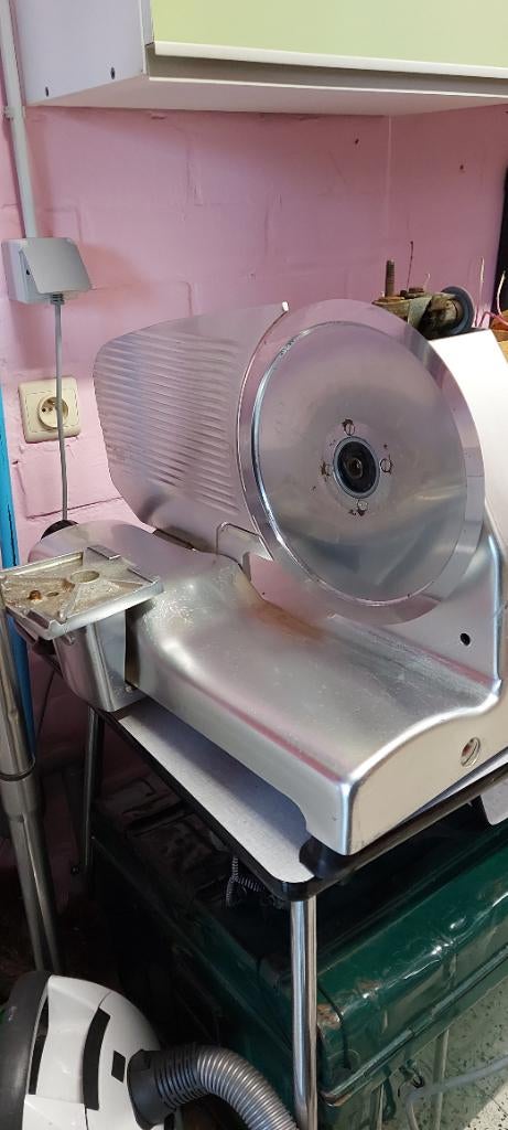 Professioneel snijmachine, Ophalen