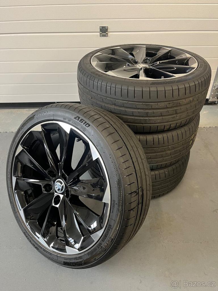 Jantes Skoda Octavia 19 pouces avec pneus d'été comme neuves, Autos : Pièces & Accessoires, Pneus & Jantes, Enlèvement, 19 pouces