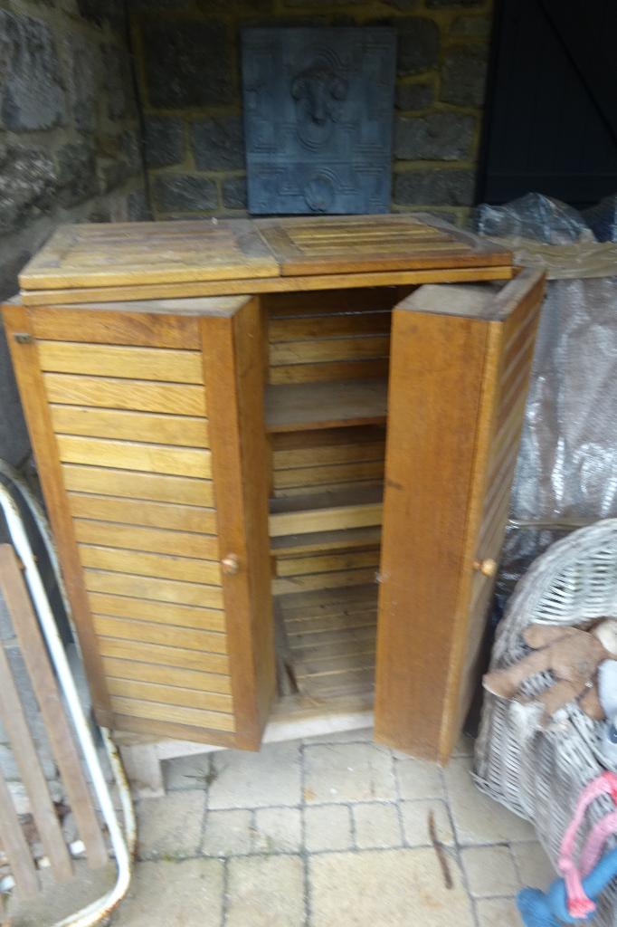 armoire teck, Teck, Utilisé, Avec tablette(s), Enlèvement