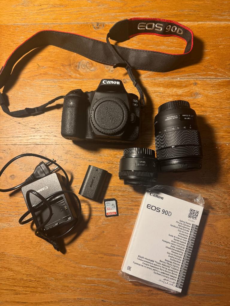 Canon EOS 90D 18-135mm / 50mm, Ophalen, Zo goed als nieuw, Spiegelreflex, Canon