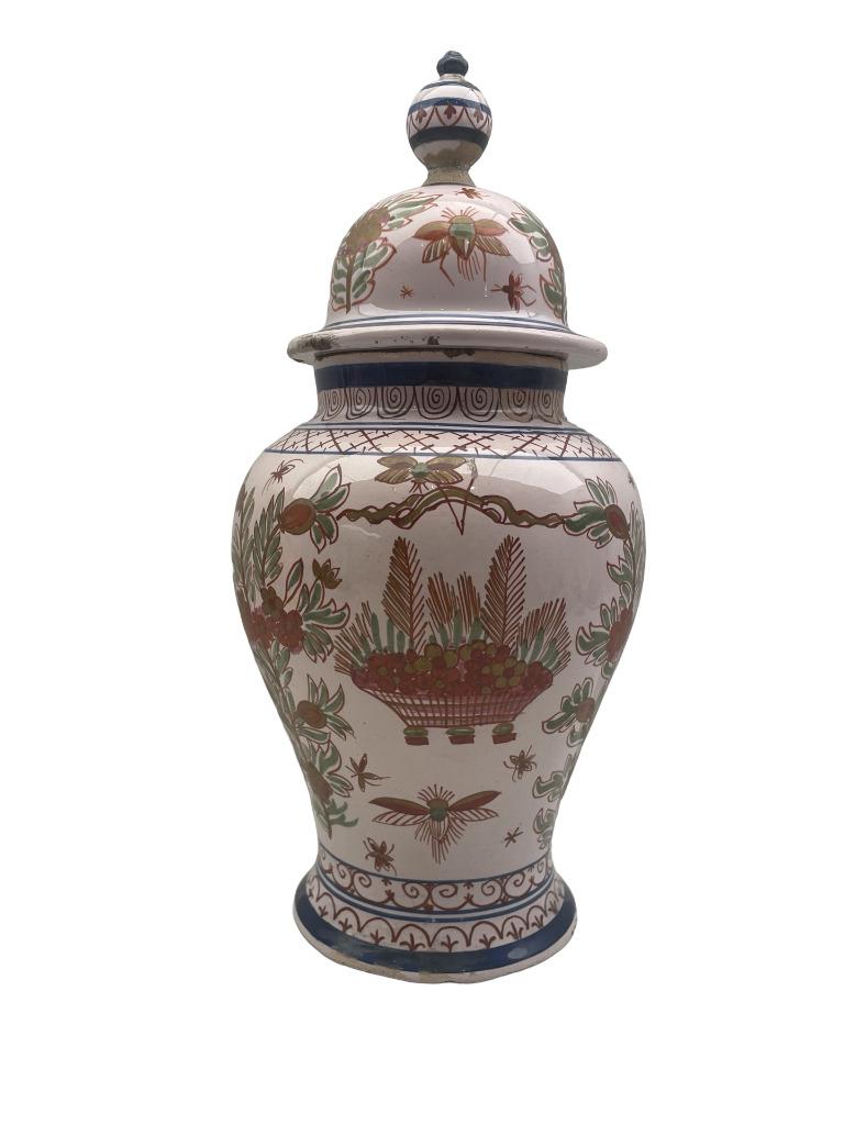 Pot couvert en faïence – Desvres ou Delft – Décor de mouches, Enlèvement ou Envoi