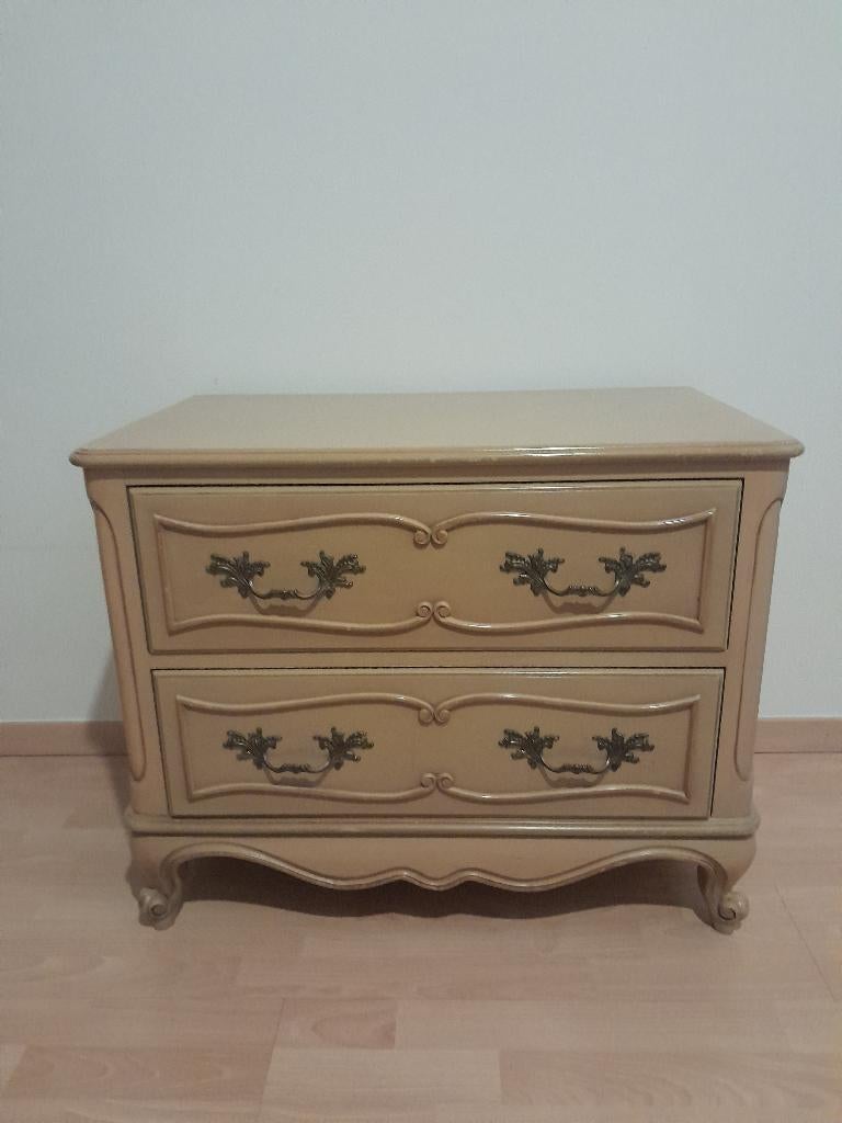 Commode vintage en bois verni, Maison & Meubles, Armoires | Commodes, 25 à 50 cm, Moins de 100 cm, Enlèvement, Utilisé