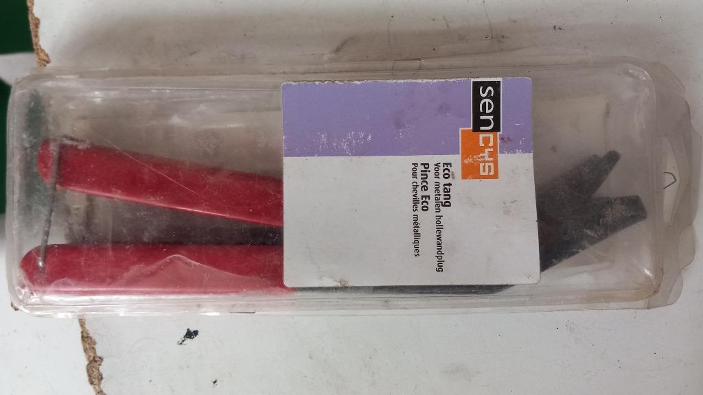 Pince à prise murale creuse, Bricolage & Construction, Enlèvement ou Envoi, Comme neuf