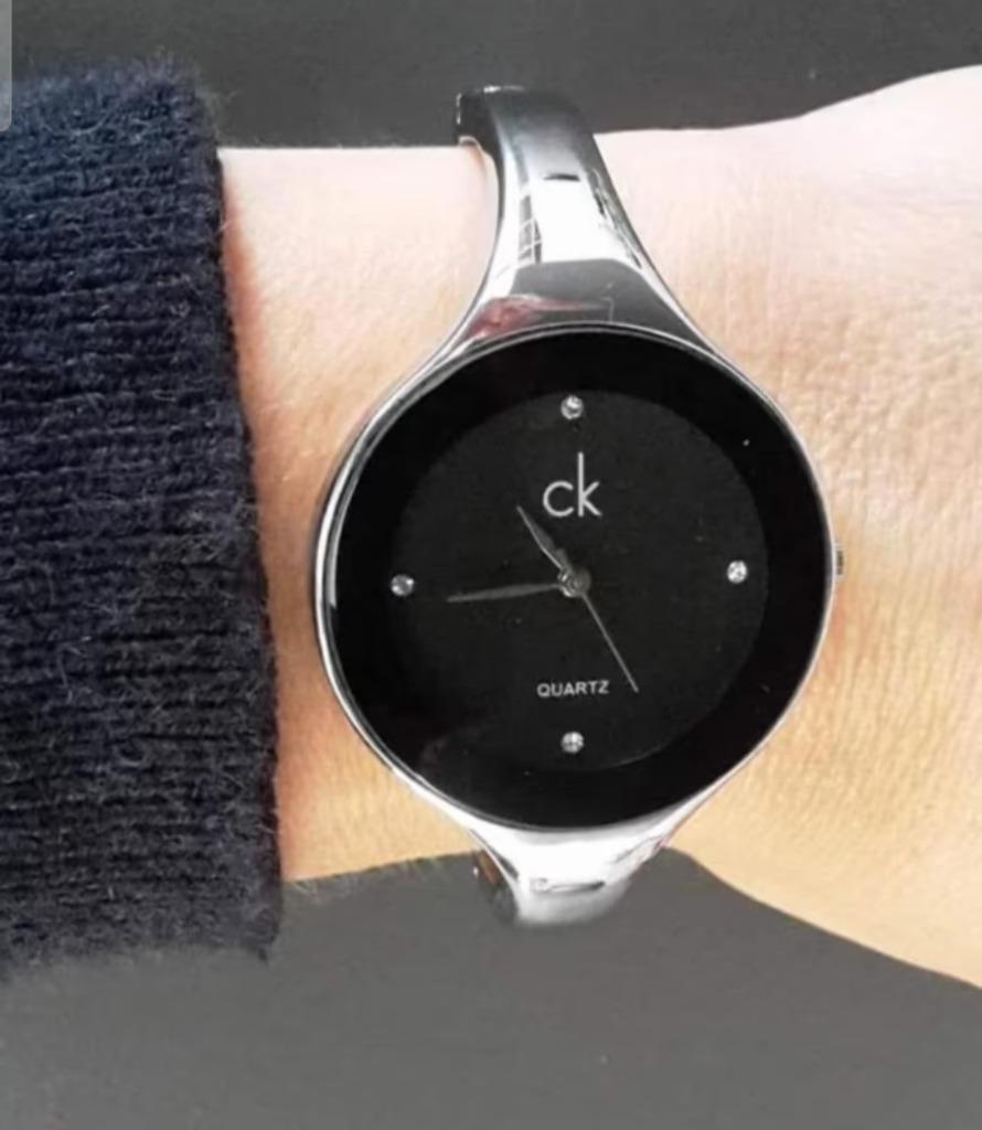 Montre Calvin Klein neuve pour dame, Autres marques, Enlèvement ou Envoi, Acier, Acier