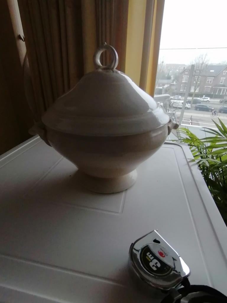 Bol à soupe en porcelaine, Enlèvement