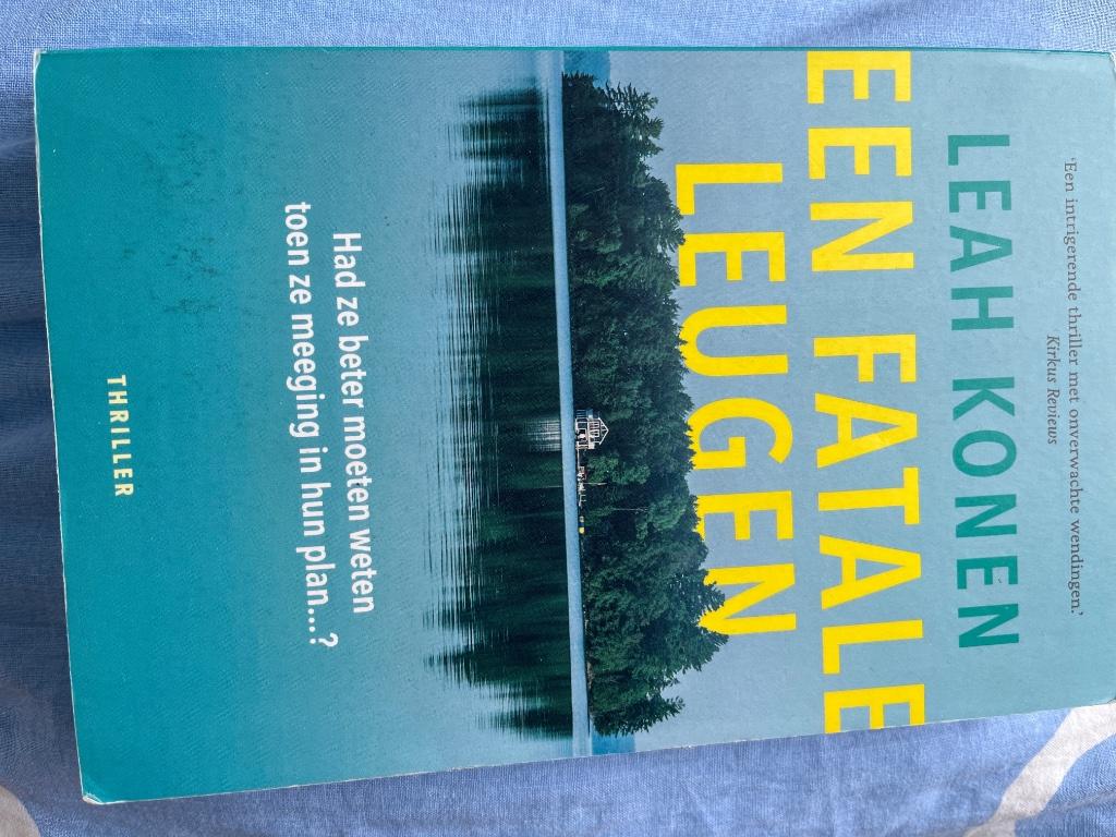 Thriller Fatale leugen - Leah Konen, Ophalen of Verzenden, Zo goed als nieuw, Leah Konen