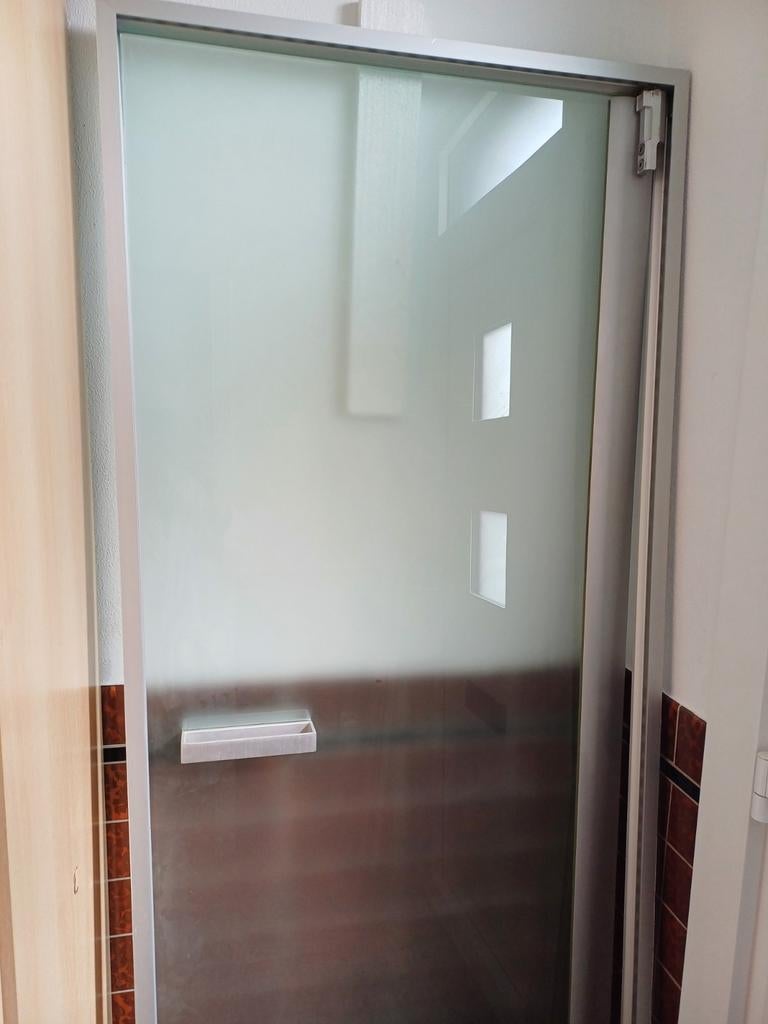 Prachtige glazen deur van ANYWAY Doors, Doe-het-zelf en Bouw, Deuren en Vliegenramen, Glas, Ophalen