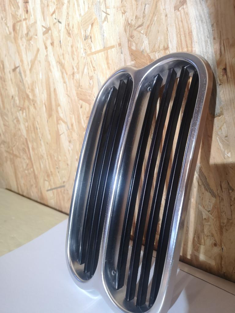 Haricot, calandre centrale bmw e10 1602-2002 tii e6 touring, Enlèvement ou Envoi, Neuf, BMW