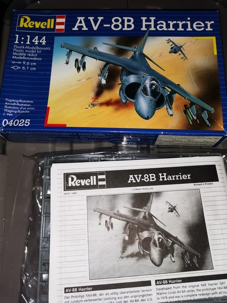 Revell Harrier AV-8B JET 1/144 in verpakking en kompleet, 1:72 tot 1:144, Revell, Ophalen of Verzenden, Zo goed als nieuw